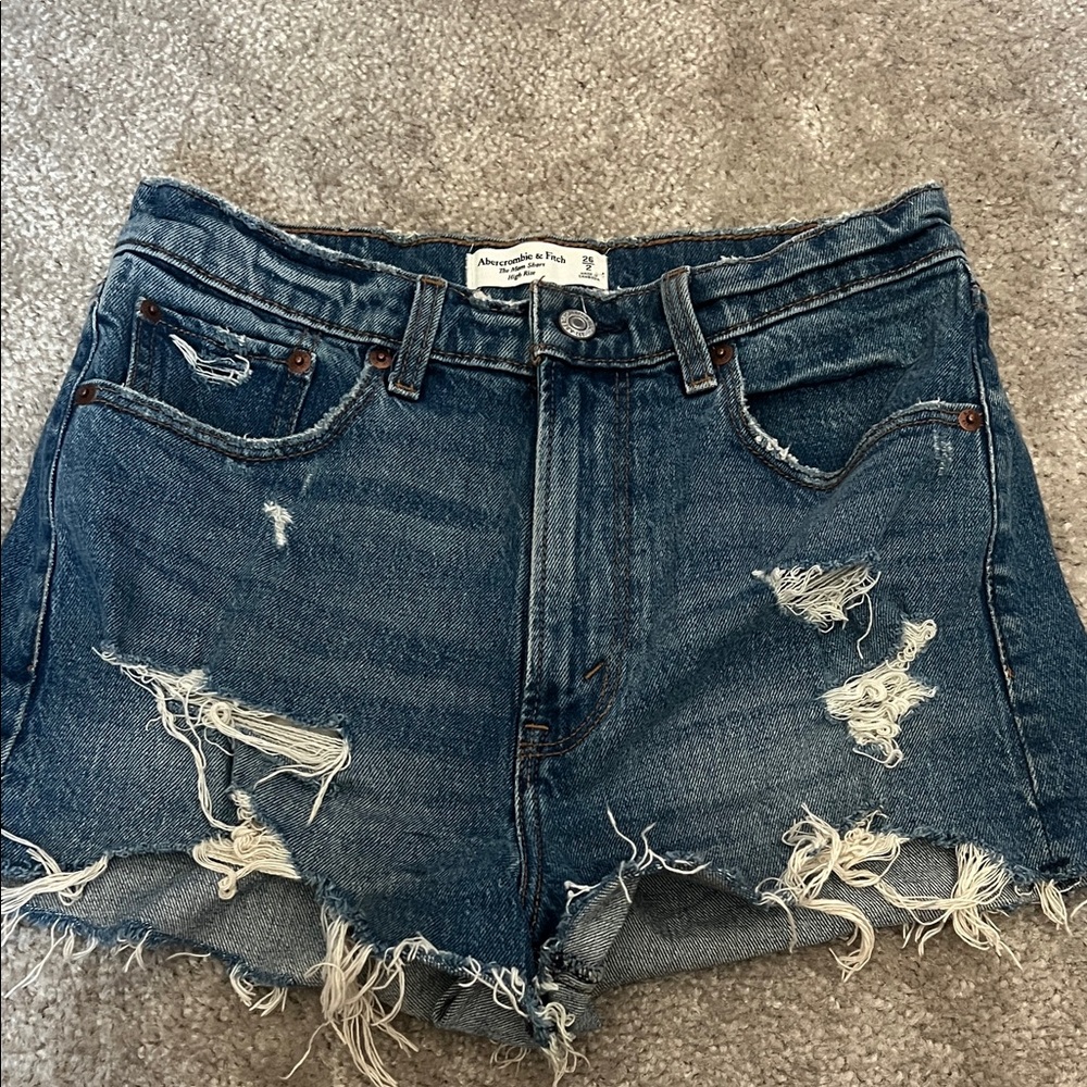 Abercrombie & Fitch Distressed Dark High Rise Mom Shorts size 26